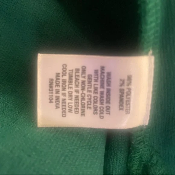 Crown & Ivy - Green Textured Blouse - Picture 6 of 6